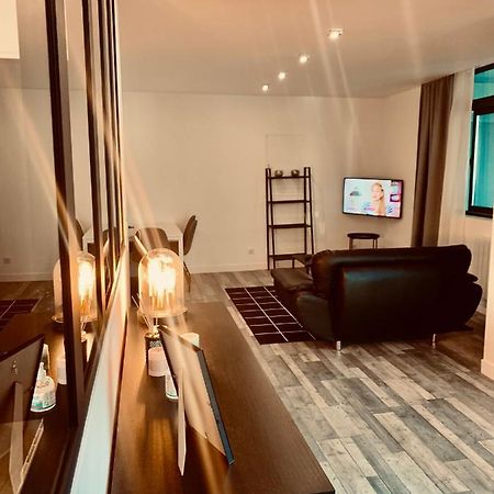 Superbe Appartement En Hyper Centre De Charleville ภายนอก รูปภาพ