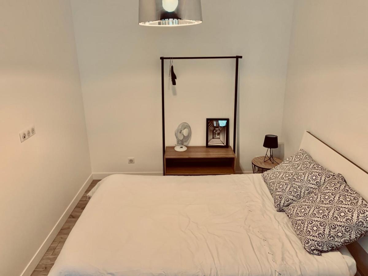 Superbe Appartement En Hyper Centre De Charleville ภายนอก รูปภาพ