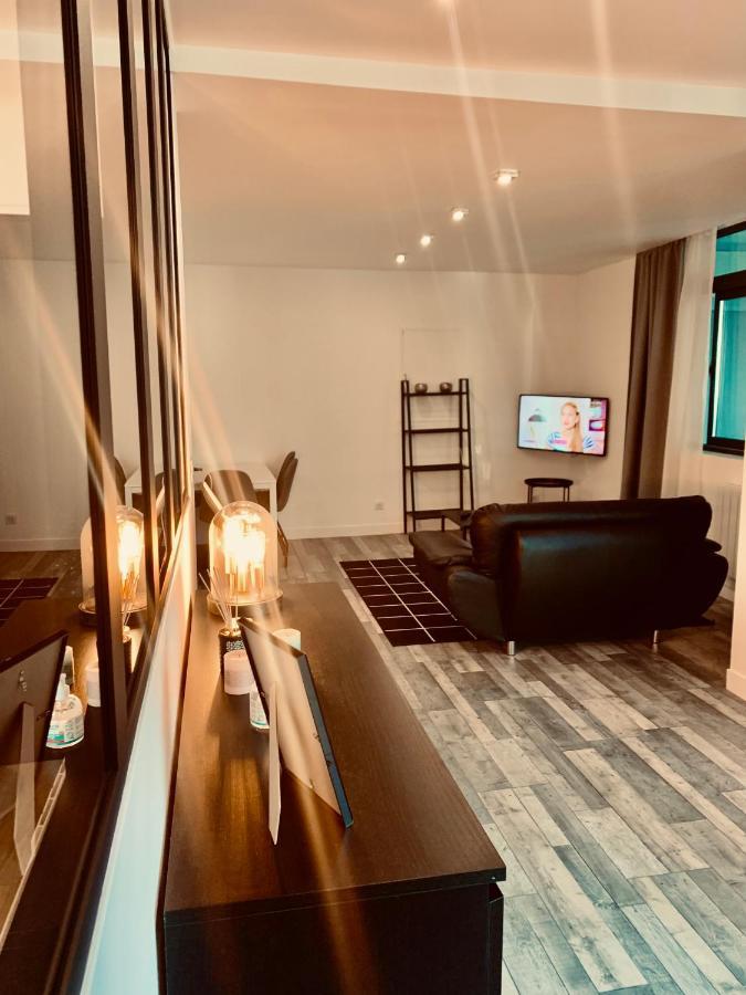 Superbe Appartement En Hyper Centre De Charleville ภายนอก รูปภาพ